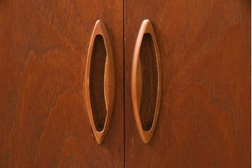 ヴィンテージ家具　北欧ビンテージ　チーク材　木の温もりとデザイン性を兼ね備えたライティングビューロー(簿記机、在宅ワーク、在宅用デスク)(R-050268)