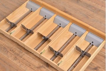 レトロ家具　昭和レトロ　KIHARA　ナチュラルスタイルにおすすめ!小物収納に便利なナラ材製ネームプレート付きカードケース(引き出し、チェスト、図書館、図書室)(R-050287)