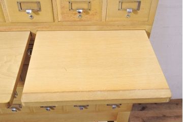 【簡易リペア限定品】レトロ家具　昭和レトロ　KIHARA　引き出し40杯!店舗什器におすすめのナラ材製ネームプレート付きカードケース(引き出し、チェスト、図書館、図書室)(R-050288)