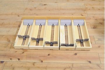 レトロ家具　昭和レトロ　KIHARA　引き出し40杯!店舗什器におすすめのナラ材製ネームプレート付きカードケース(引き出し、チェスト、図書館、図書室)(R-050288)