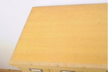 【簡易リペア限定品】レトロ家具　昭和レトロ　KIHARA　小物収納にうってつけのナラ材製ネームプレート付きカードケース(引き出し、チェスト、図書館、図書室)(R-050289)