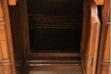 中古　美品　アメリカ　ヒッコリーチェア(HICKORY CHAIR)　マホガニー材　高級感とクラシカルな雰囲気を高めるデスク(両袖机、ワークデスク、在宅用、在宅ワーク)(定価約89万円)(R-050292)