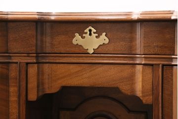 中古　美品　アメリカ　ヒッコリーチェア(HICKORY CHAIR)　マホガニー材　高級感とクラシカルな雰囲気を高めるデスク(両袖机、ワークデスク、在宅用、在宅ワーク)(定価約89万円)(R-050292)