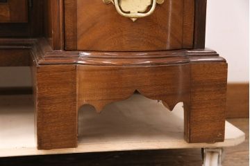 中古　美品　アメリカ　ヒッコリーチェア(HICKORY CHAIR)　マホガニー材　高級感とクラシカルな雰囲気を高めるデスク(両袖机、ワークデスク、在宅用、在宅ワーク)(定価約89万円)(R-050292)