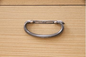 中古　美品　国産　気品あふれる佇まいが魅力の総桐箪笥(胴厚)(着物箪笥、衣装箪笥、和タンス、桐たんす)(定価約90万円)(R-050295)