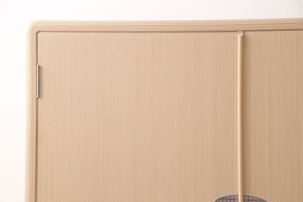 中古　美品　国産　気品あふれる佇まいが魅力の総桐箪笥(胴厚)(着物箪笥、衣装箪笥、和タンス、桐たんす)(定価約90万円)(R-050295)