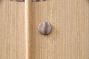 中古　美品　国産　気品あふれる佇まいが魅力の総桐箪笥(胴厚)(着物箪笥、衣装箪笥、和タンス、桐たんす)(定価約90万円)(R-050295)