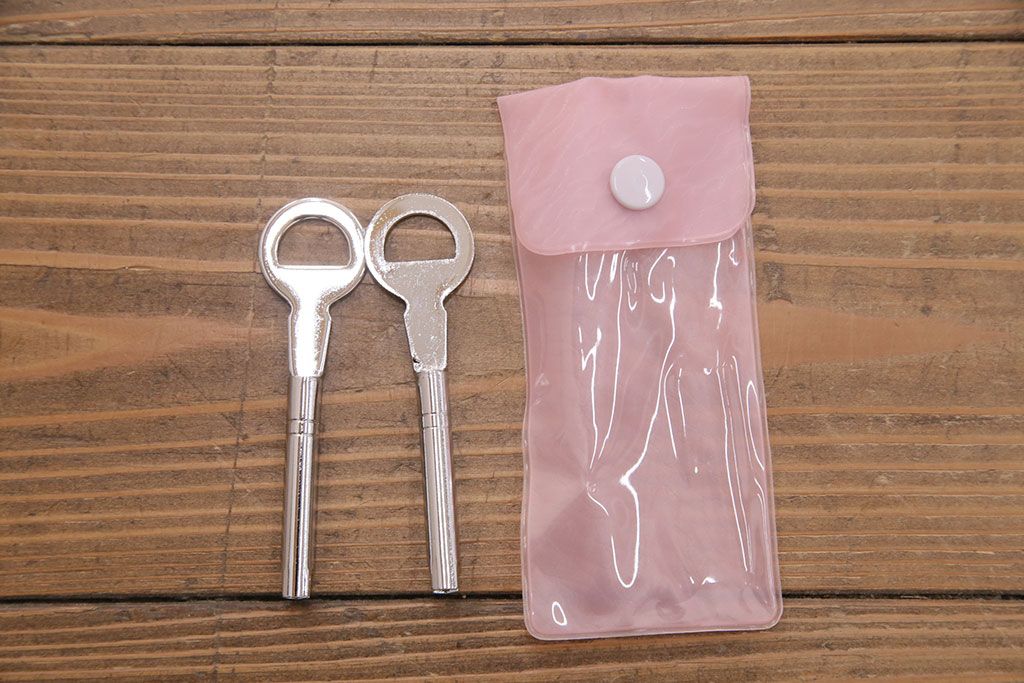 中古　美品　国産　気品あふれる佇まいが魅力の総桐箪笥(胴厚)(着物箪笥、衣装箪笥、和タンス、桐たんす)(定価約90万円)(R-050295)