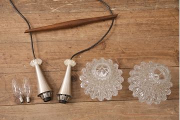 ヴィンテージ照明　デンマーク　きらきら輝くガラスシェードがエレガントな空間を演出するペンダントライト(吊り下げ照明、天井照明、ビンテージ)(R-050302)