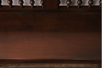 中古　激レア!　特注品　九州民芸家具　漆塗りが美しいスピンドルベンチ(アーム付きベンチ、3人掛け、三人掛け)(定価約75万円)(R-050310)