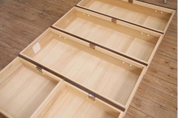 民芸家具　筑後民芸家具　渋いたたずまいが魅力的な衣装箪笥(整理箪笥、収納箪笥、チェスト、引き出し)(R-050318)