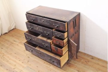 和製アンティーク　前面栗材　明治大正期の古い最上箪笥(衣装箪笥、時代箪笥、引き出し)(R-050320)