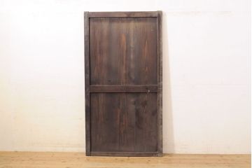 和製アンティーク　江戸明治期につくられた味わい深い板戸1枚(帯戸、建具、引き戸)(R-050324)