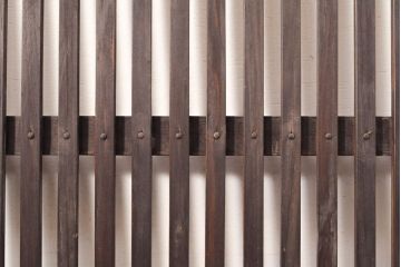 アンティーク建具　落ち着いた和の空間を演出する格子戸1枚(引き戸)(R-050325)