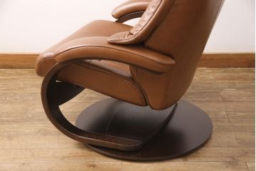 中古　美品　牛本革　ノルウェー　Hjellegjerde(イエリアーダ社)　ノーザンコンフォート　優雅なくつろぎの時間におすすめのリクライニングチェア&オットマン(椅子、アームチェア、フットスツール)(エコーネス、EKORNES、ストレスレスチェア)(定価約31万円)(R-050330)