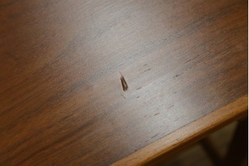 北欧ヴィンテージ　チーク材　珍しいデザインで使い勝手の良いバタフライテーブル　(R-050331)