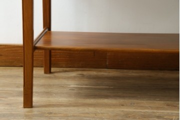 北欧ヴィンテージ　チーク材　珍しいデザインで使い勝手の良いバタフライテーブル　(R-050331)
