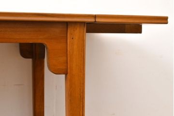 ビンテージ家具　北欧ヴィンテージ　チーク材　珍しいデザインが使い勝手の良いバタフライテーブル(サイドテーブル、オケージョナルテーブル)(R-050331)