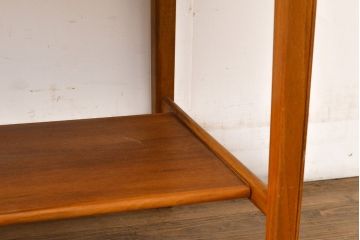 ビンテージ家具　北欧ヴィンテージ　チーク材　珍しいデザインが使い勝手の良いバタフライテーブル(サイドテーブル、オケージョナルテーブル)(R-050331)