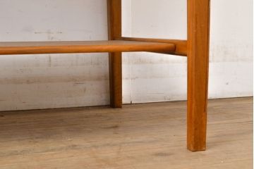 ビンテージ家具　北欧ヴィンテージ　チーク材　珍しいデザインが使い勝手の良いバタフライテーブル(サイドテーブル、オケージョナルテーブル)(R-050331)