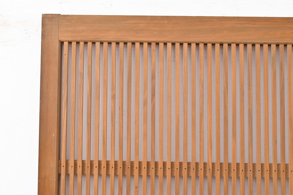 アンティーク建具　腰板のケヤキ材がアクセントになった格子戸1枚(引き戸)(R-050338)