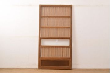 アンティーク建具　腰板のケヤキ材がアクセントになった格子戸1枚(引き戸)(R-050338)