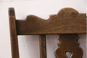 中古　神戸家具　永田良介商店　素朴なアンティークスタイルを楽しめるスカシ型食堂椅子(チェア、イス)(R-050340)