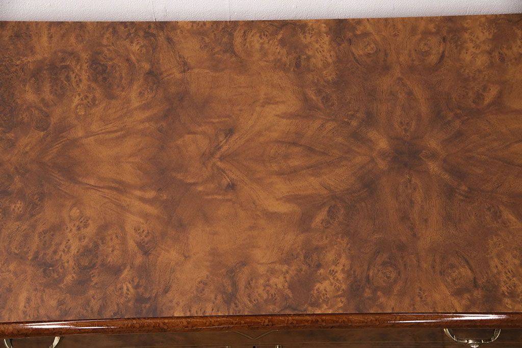 中古　美品　イタリア輸入家具　Eddi Rose(エディローズ)　ヨーロッパ調の華豪華な雰囲気づくりにぴったりなサイドボード(収納棚、戸棚、キャビネット)(R-050347)