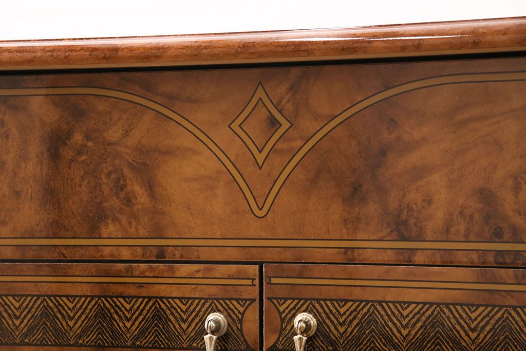 中古　美品　イタリア輸入家具　Eddi Rose(エディローズ)　ヨーロッパ調の華豪華な雰囲気づくりにぴったりなサイドボード(収納棚、戸棚、キャビネット)(R-050347)