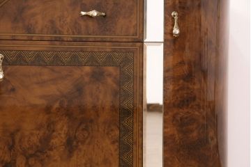 中古　美品　イタリア輸入家具　Eddi Rose(エディローズ)　ヨーロッパ調の華豪華な雰囲気づくりにぴったりなサイドボード(収納棚、戸棚、キャビネット)(R-050347)