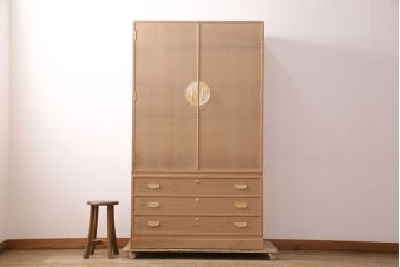 中古　国産　広島・府中家具　衣装盆付き　収納力抜群!上品な佇まいが魅力の総桐箪笥(並厚、和タンス、衣装箪笥、着物箪笥、桐たんす)(R-050353)