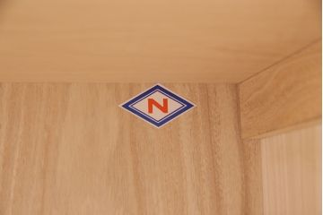 中古　国産　広島・府中家具　衣装盆付き　収納力抜群!上品な佇まいが魅力の総桐箪笥(並厚、和タンス、衣装箪笥、着物箪笥、桐たんす)(R-050353)