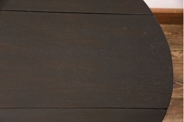 アンティーク家具　ナラ材　凝ったつくりの脚が魅力的なバタフライテーブル(ラウンドテーブル、コーヒーテーブル、ドロップリーフテーブル)(R-050355)