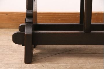アンティーク家具　ナラ材　凝ったつくりの脚が魅力的なバタフライテーブル(ラウンドテーブル、コーヒーテーブル、ドロップリーフテーブル)(R-050355)