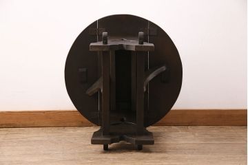 アンティーク家具　ナラ材　凝ったつくりの脚が魅力的なバタフライテーブル(ラウンドテーブル、コーヒーテーブル、ドロップリーフテーブル)(R-050355)