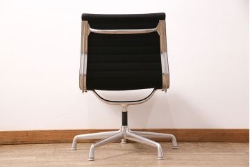 中古　美品　Hermanmiller(ハーマンミラー社)　イームズアルミナムグループ　サイドチェア(定価約19万円)(オフィスチェア、椅子)(R-050357)