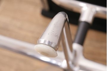 中古　美品　Hermanmiller(ハーマンミラー社)　イームズアルミナムグループ　サイドチェア(定価約19万円)(オフィスチェア、椅子)(R-050358)
