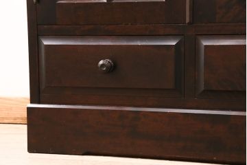 中古　美品　北海道民芸家具　HM114K　飾り棚にもおすすめ!上品な雰囲気の本箱(ブックケース、キャビネット、飾り棚、収納棚)(定価約25万7千円)(R-050360)