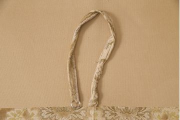 中古　美品　DREXEL HERITAGE(ドレクセルヘリテイジ)　上質な空間づくりにおすすめ!エレガントな佇まいが魅力の2.5人掛けワイドソファ(2Pソファ、2人掛け、二人掛け、3人掛け、三人掛け、3P)(定価約120万円)(R-050363)