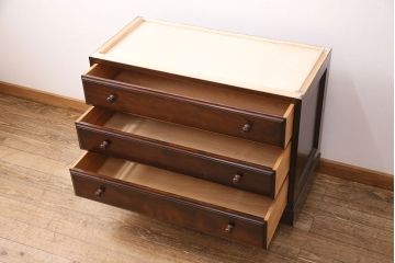 中古　美品　松本民芸家具　当店リメイク　シックな佇まいが魅力!落ち着きのある空間づくりにおすすめのローチェスト(サイドチェスト、引き出し)(R-050367)