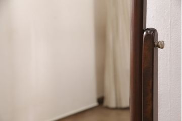 中古　美品　松本民芸家具　シンプルなデザインが魅力的なD型姿見(ミラー、鏡)(定価約12万円)(R-050369)