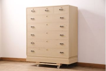 中古　国産　引手金具が可愛らしい、品のある佇まいが魅力の総桐箪笥(並厚、四方丸、桐たんす)(引き出し、チェスト、衣装箪笥、整理タンス、小抽タンス、小箪笥、桐たんす)(R-050373)