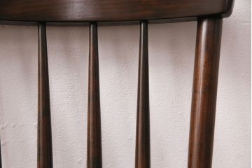 中古　北海道民芸家具　シンプルなデザインが取り入れやすいダイニングチェア(ウィンザーチェア、板座チェア、椅子、ウインザーチェア)(R-050375)