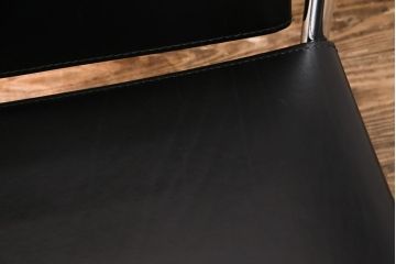 中古　Cassina(カッシーナ)　ル・コルビュジエ　LC1スリングチェア(アームチェア、椅子)(定価約44万円)(R-050377)
