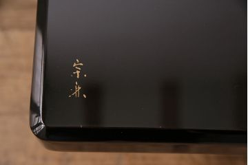 中古　美品　輪島塗り　草花の絵が上品に施された座卓(ローテーブル)(R-050378)
