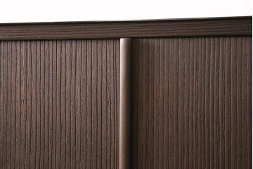 中古　美品　伝統工芸士・石川鬼千作　衣装盆付き・かくし付き　品の良さを感じさせる加茂総桐箪笥(並厚、四方丸)(総桐たんす、総桐箪笥、和タンス、衣装箪笥、着物箪笥)(R-050381)