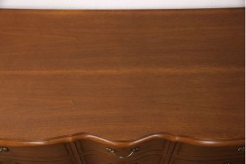 中古　美品　DREXEL HERITAGE(ドレクセルヘリテイジ)　Touraine(ツーレイン)　エレガントな雰囲気が魅力的なチェスト(サイドボード、引き出し)(定価約49万円)(R-050391)