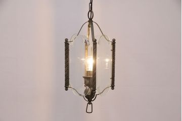 アンティーク照明　和製アンティーク　4面ガラス製の希少なデザインが魅力的な吊り下げ照明(天井照明、ペンダントライト)(R-050392)