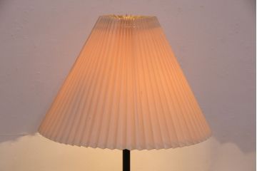 ヴィンテージ家具　デンマーク　シンプルなデザインで取り入れやすいフロアスタンド(スタンド照明、スタンドライト、ビンテージ)(R-050394)