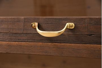 和製アンティーク　桐箪笥リメイク　前面ガラス製　鉄脚がおしゃれ!見せる収納を楽しめるリビングボード(引き出し、チェスト、シャツケース、テレビ台)(R-050395)